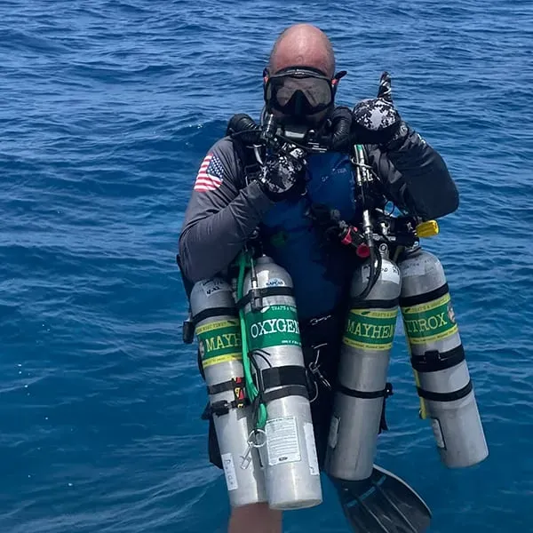 Dan Siegel equipped for a technical dive in Roatán